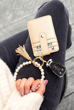 Load image into Gallery viewer, Pearl Key Ring Wallet Bracelet