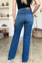 Load image into Gallery viewer, Judy Blue Tummy Control Straight Jeans
