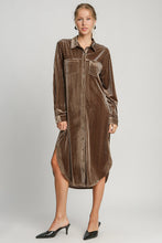 Load image into Gallery viewer, Umgee Texture Curved Hem Button Down Shirt Dress
