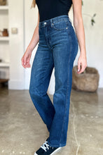 Load image into Gallery viewer, Judy Blue Tummy Control Straight Jeans
